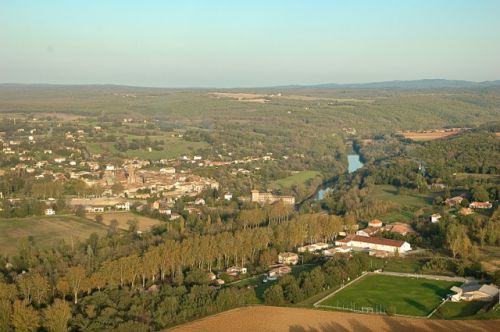 Montricoux, au bord de l'Aveyron