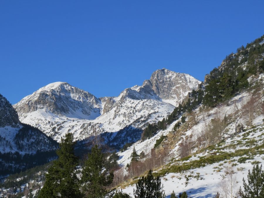 Les pics de Racò Petit et Racò Gros en hiver