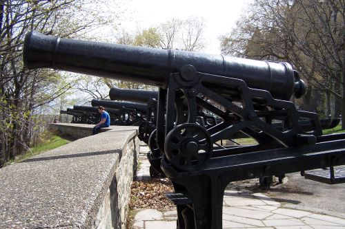 Les canons du parc Montmorency