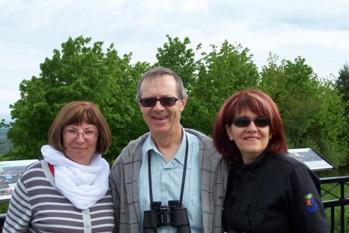 Denis et Denise , les parents de Mia avec  Nadine sur le Mont Arthabaska