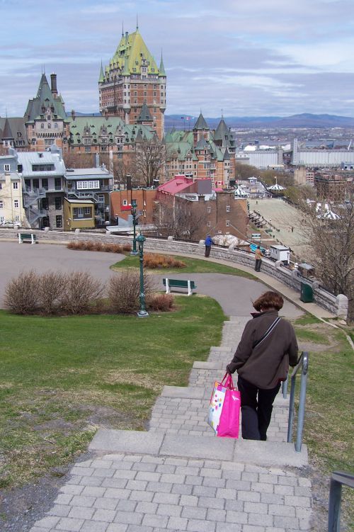 la descente de la citadelle vers le château Frontenac