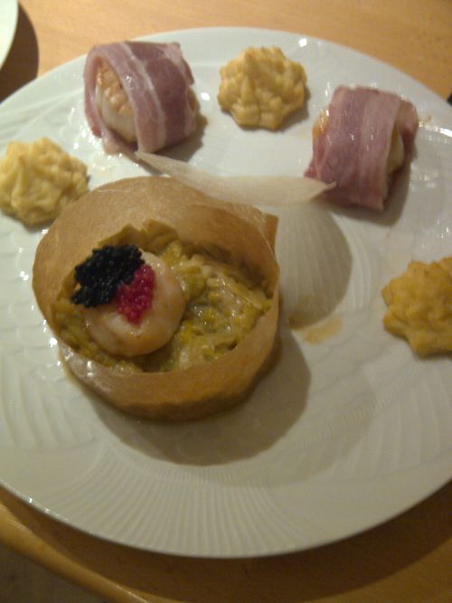 Fondue de poireaux, pommes duchesses ( maison) et st jacques façon boite à bijoux