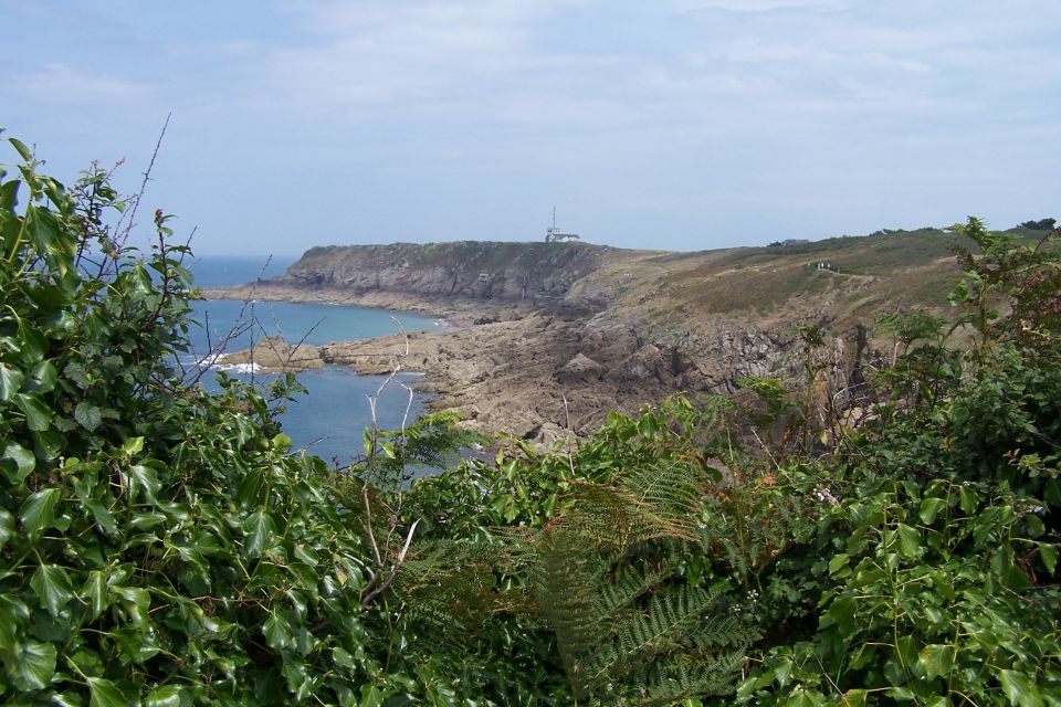 Le GR  34 , du Havre du Lupin à la Pointe du Grouin