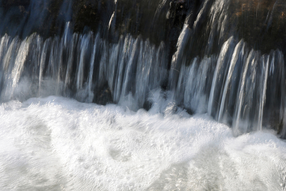 Chute de Nauzegara Falls en aval du pont de Cra -  Janvier 2018.jpg