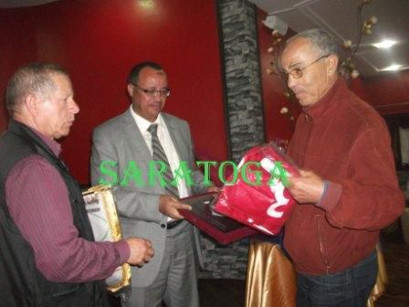 Bachi et Berroudji  honorant le P/APC d'Es-Senia