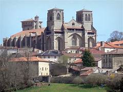 abbaye de la Chaise Dieu.jpg