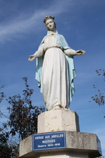 vierge aux abeilles.jpg