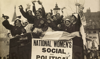 WSPU-Suffragettes-1908.jpg