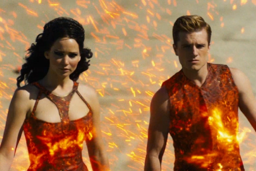 the-hunger-games-catching-fire-comic-con-trailer.jpg