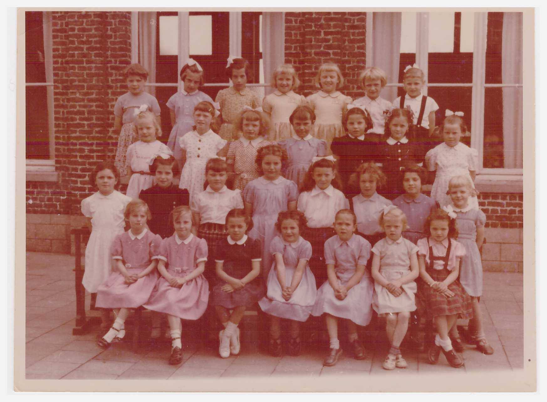 Ecole des filles Houthem 1957... - Copie.jpg