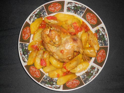 poulet au four avec ses pommes de terre