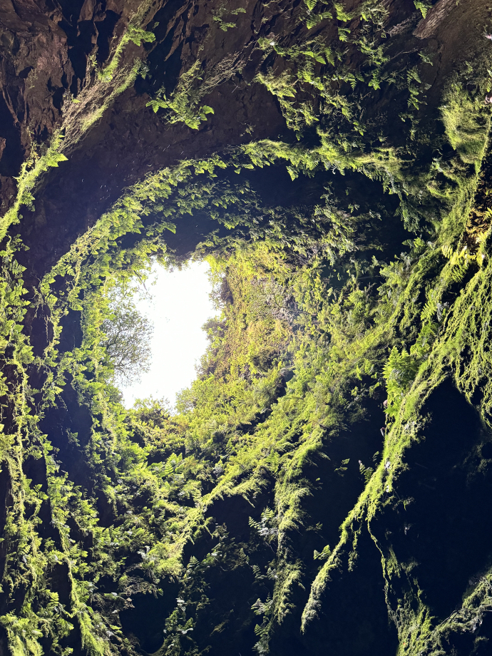 A Terceira dans la cheminée d'un volcan !