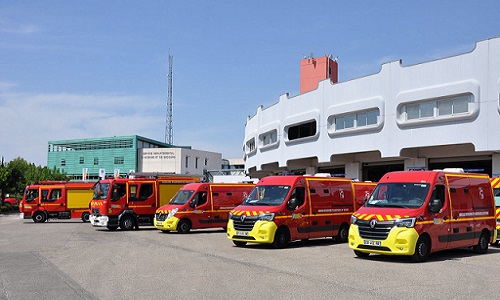 25 - 2 - Ambulances 500 x 400.jpg