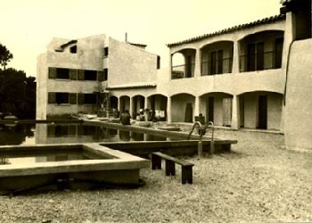 12 - FOYER YMCA 1972 350 x 250.jpg