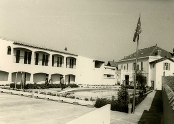22 - FOYER YMCA 1972 350 x 250.jpg