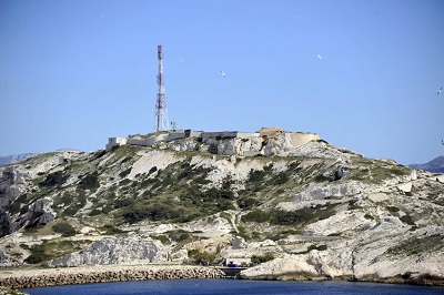 9 _ fort-de-Pomègues-antenne-hertzienne.jpg