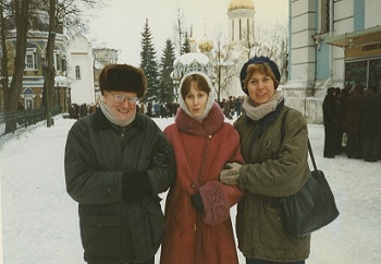 24 - 1998_01_Moscou_Ludmila au monastere de Laure de la trinité 1.jpg