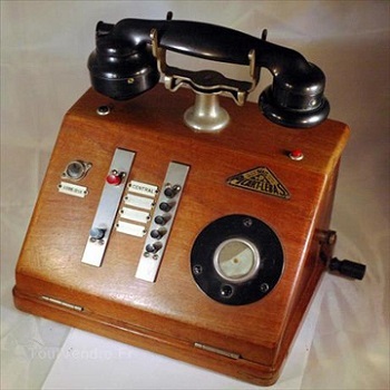 38 - telephone-picart-lebas 1920 magneto_66078324L 350 x 350.jpg