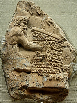 0 - 1ere apparition des scourtins Relief en terre cuite 1er siècle British Museum 262 x 350.jpg
