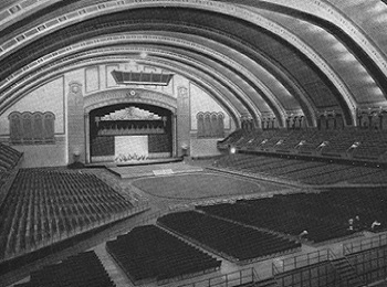 54 - Salle du Convention Hall d'Atlantic City.jpg