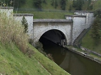 59 - Tunnel du Rove cote Etang de Berre.jpg