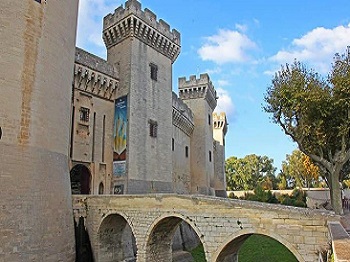 00 - Château de Tarascon 4.jpg