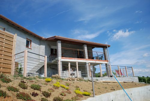 balustrades pour terrasse en acier et en bois 