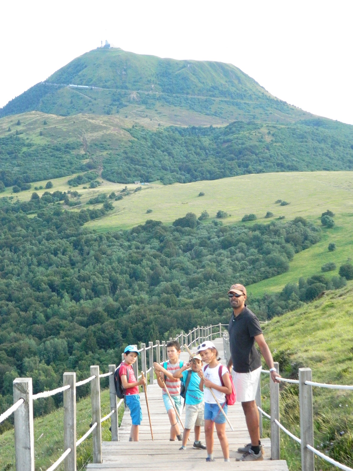 Cet été c'est camping et rando dans le Puy-de-Dome... c'est beau les volcans !