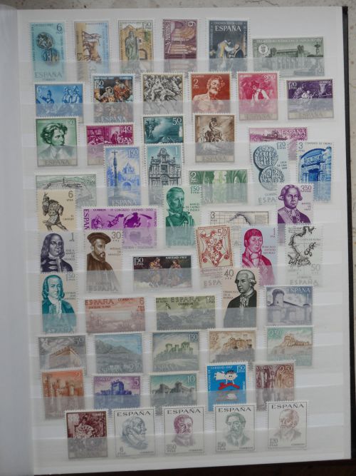 Espagne : Lot de timbres neufs ( ** ) : lot EspA 