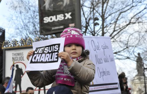 Rassemblement Républicain Paris 11 Janvier 2015   Une future lectrice de Charlie Hebdo!