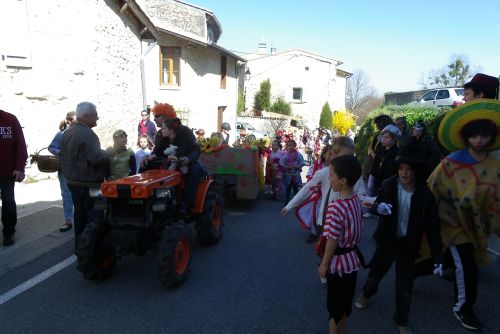 Carnaval à chateaudouble 2011