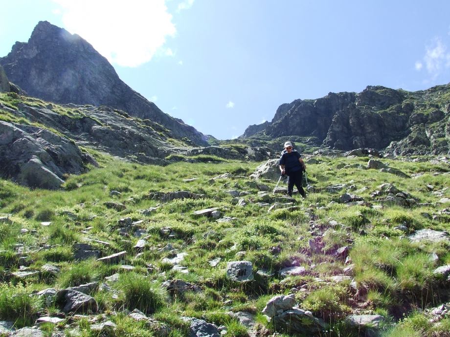 Dans la descente du Col de Fontfroide - Haute route du Vieux Chaillol - 25.07.07.JPG