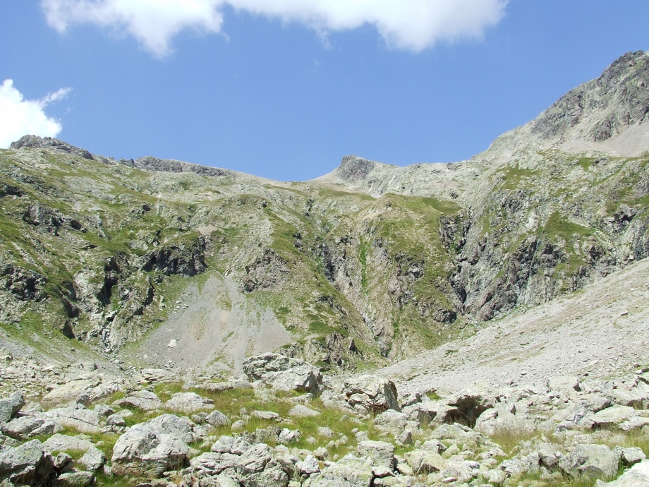 Le Col de Val Estrèche depuis le vallon homonyme -  Haute route du Vieux Chaillol - 26.07.07.JPG