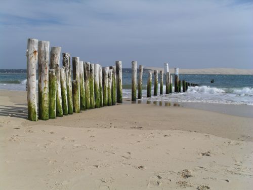 poteaux dans le sable