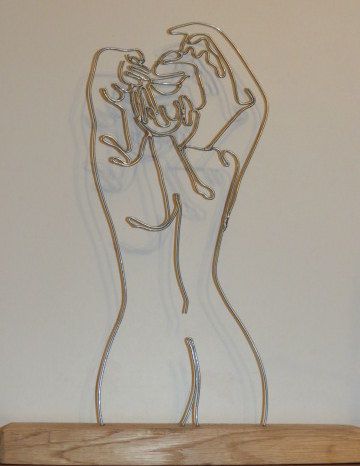 femme nue(sculpture sur fil de fer)