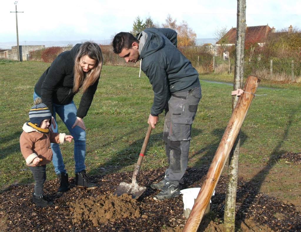 2021.11.27 Un Enfant Un arbre (10).JPG