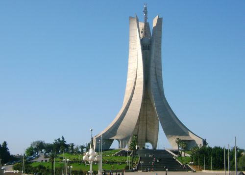 Le sanctaire du martyr (El Madania, Alger), une belle journée de printemps 2010