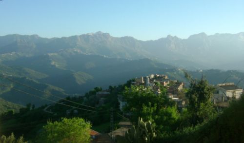 Djurdjura, Tasga Melloul, un village de montagne