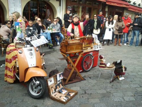 Musicienne à Montmartre