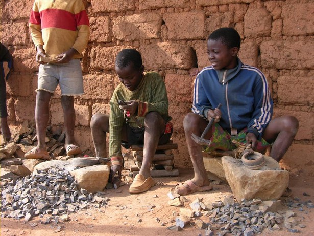 travail-des-enfants-bamako-mali.jpg