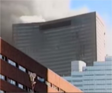 WTC7 - Effondrement réel.jpg