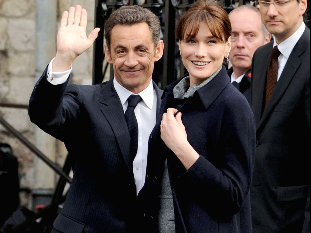 Nicolas-Sarkozy-et-Carla-Bruni-Sarkozy-a-l-Abbaye-de-Westminster-a-Londres-le-26-mars-2008_exact1024x768_l.jpg