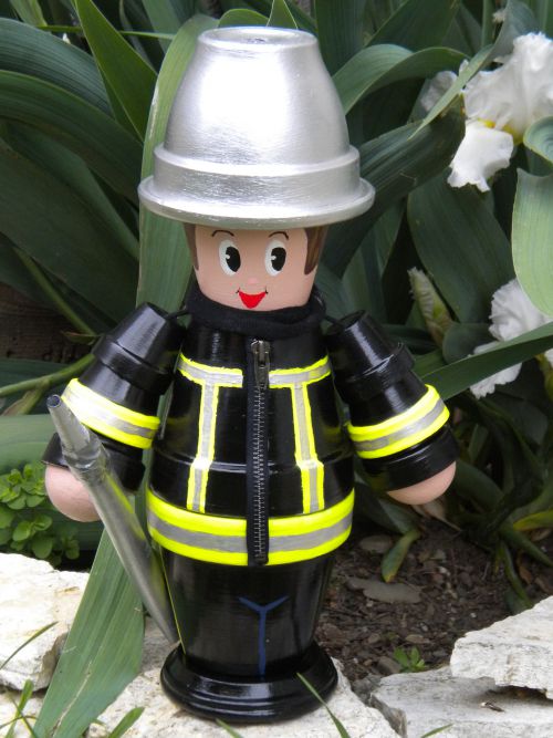 Pompier ( h 40 cm )