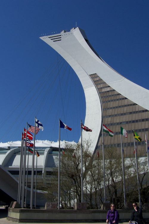 La Tour penchée de Montréal : prouesse de technologie