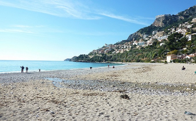 plage-golfe-bleu-cap-martin.jpg