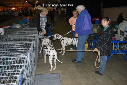 Rencontre avec papa Apple et à droite mon frère Djack