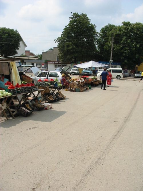 Les étals du marché de Kopychyntsi