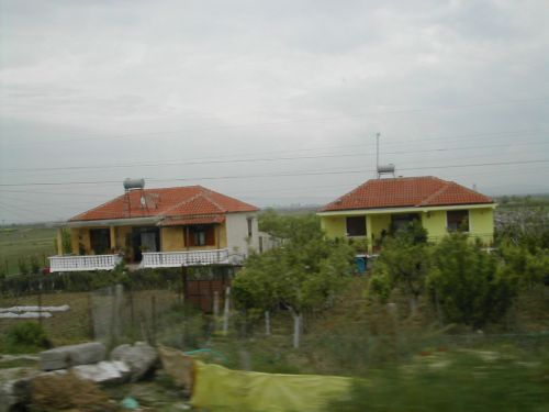 DSCN4240-entre TIRANE et FIER Albanie