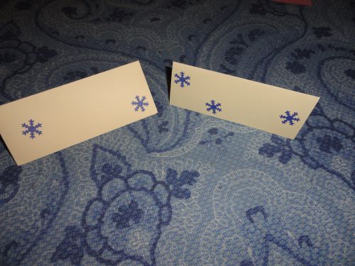 Enveloppe et carte assortie à droite (faites mains)