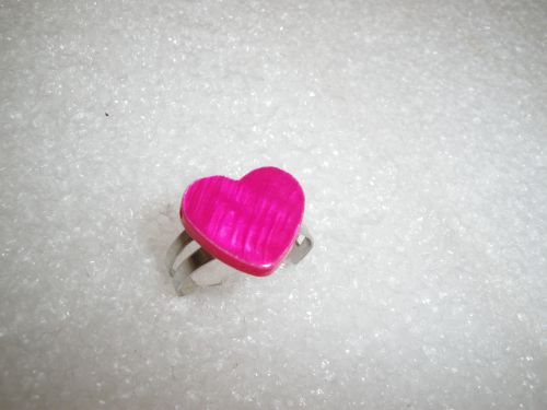 bague réglable coeur rose en nacre